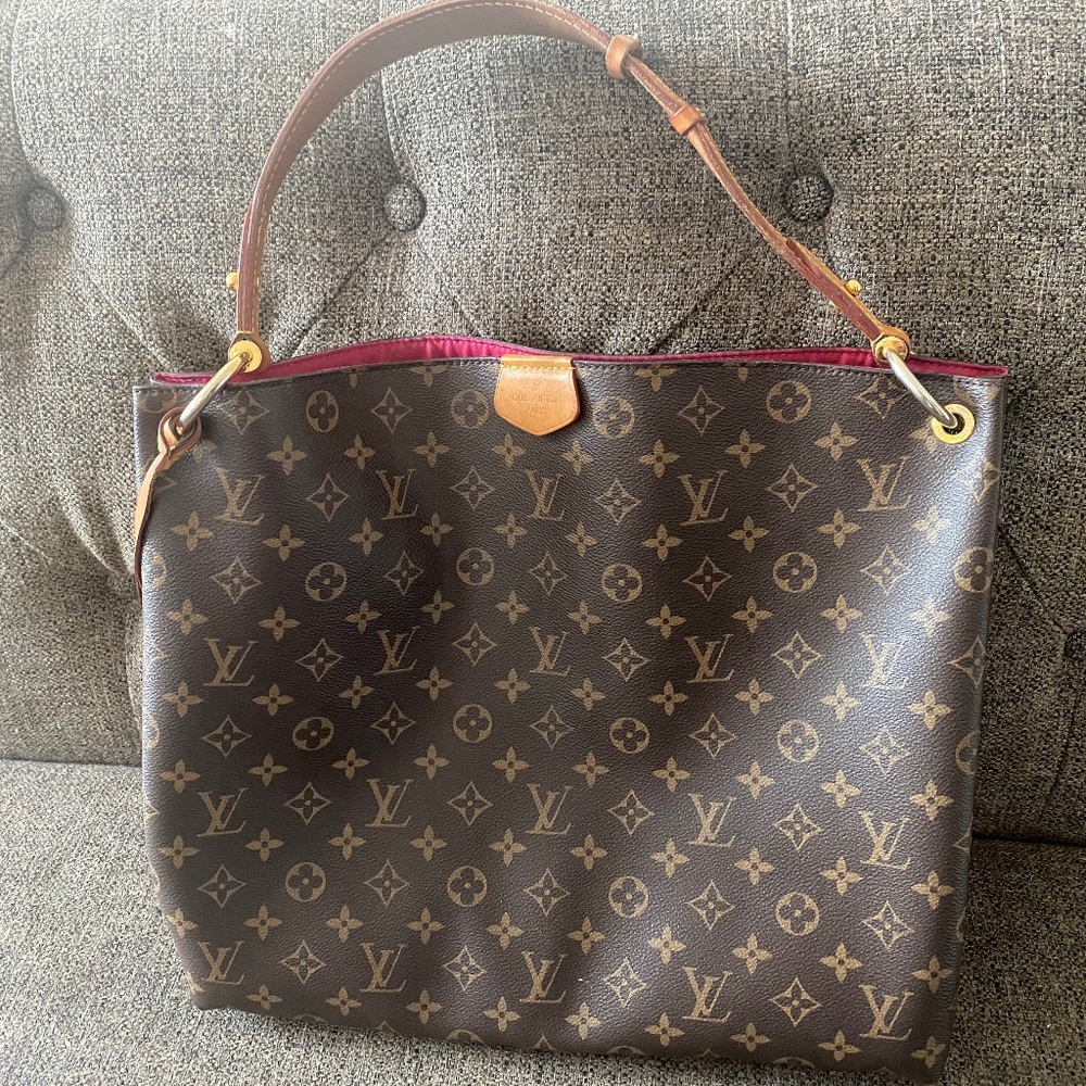 Louis Vuitton shoulder bag-authentic